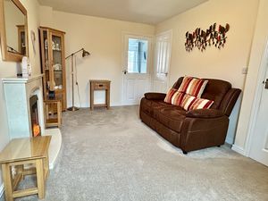 Lounge- click for photo gallery